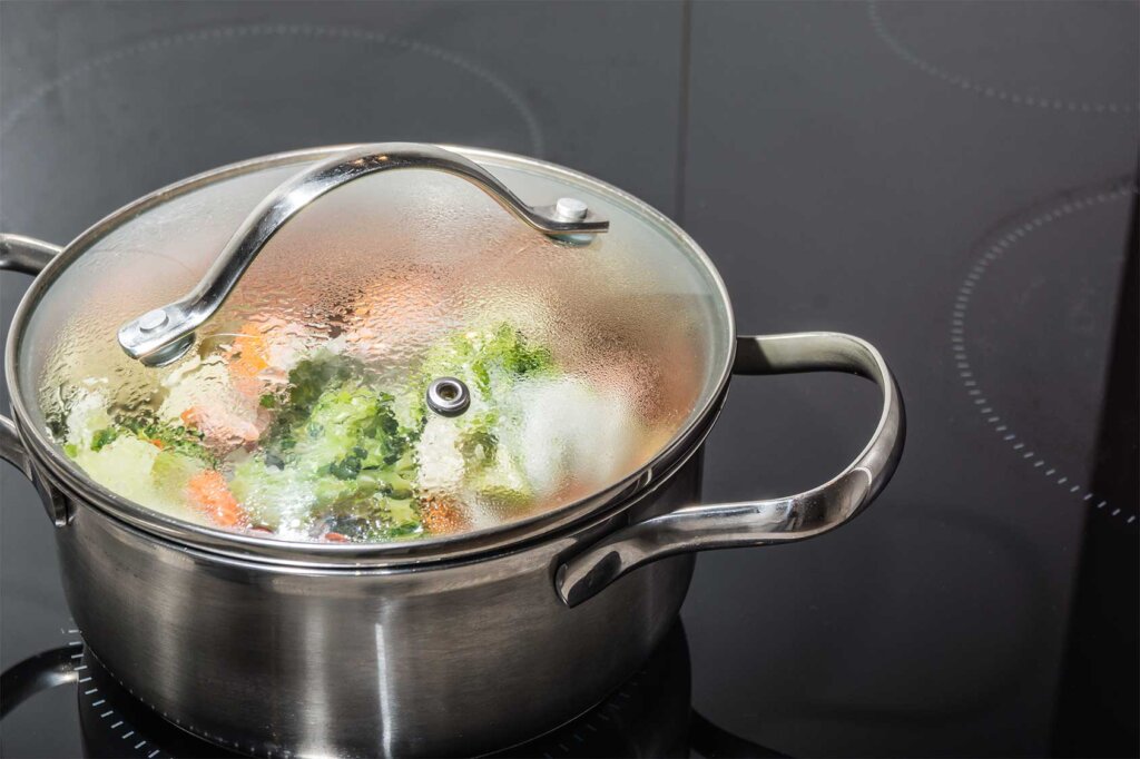 casserole avec couvercle en verre