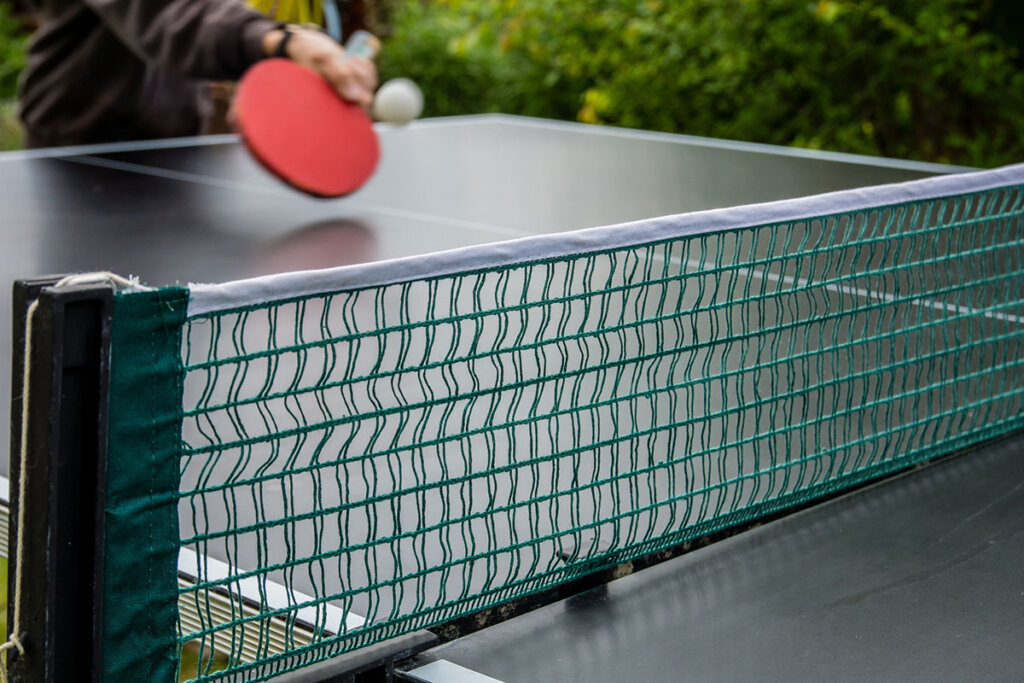 Gros plan sur le filet de tennis de table